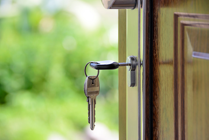 A2B Locks are able to provide local locksmiths in Reigate to repair your broken locks. 